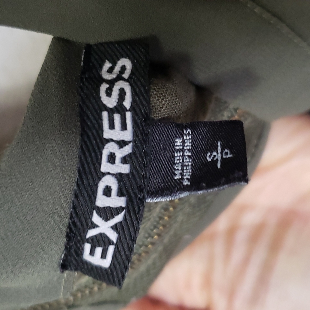 Express Army Green Sleeveless Top Blouse Size S - Picture 5 of 6